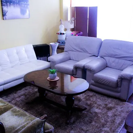 Donna Nadia 112 Apartment